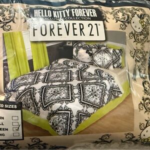 Forever 21 Hello Kitty Black and White Duvet Cover ONLY